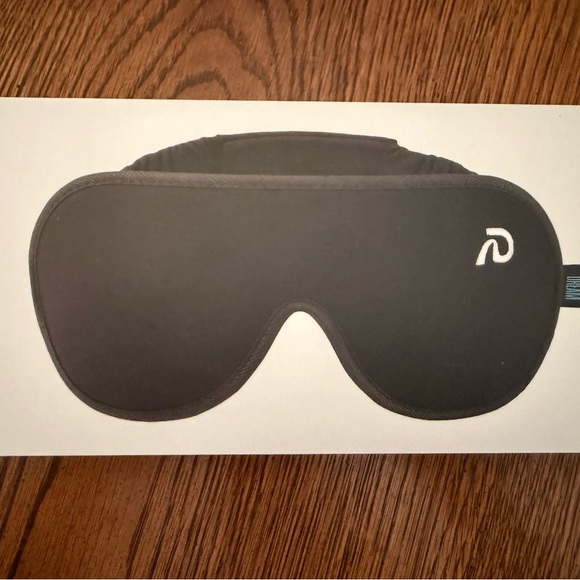 Performance Sleep Mask - Picture 3 of 3